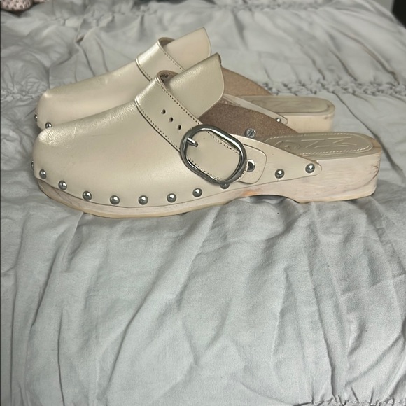 Mango Studded Clogs - Picture 1 of 6